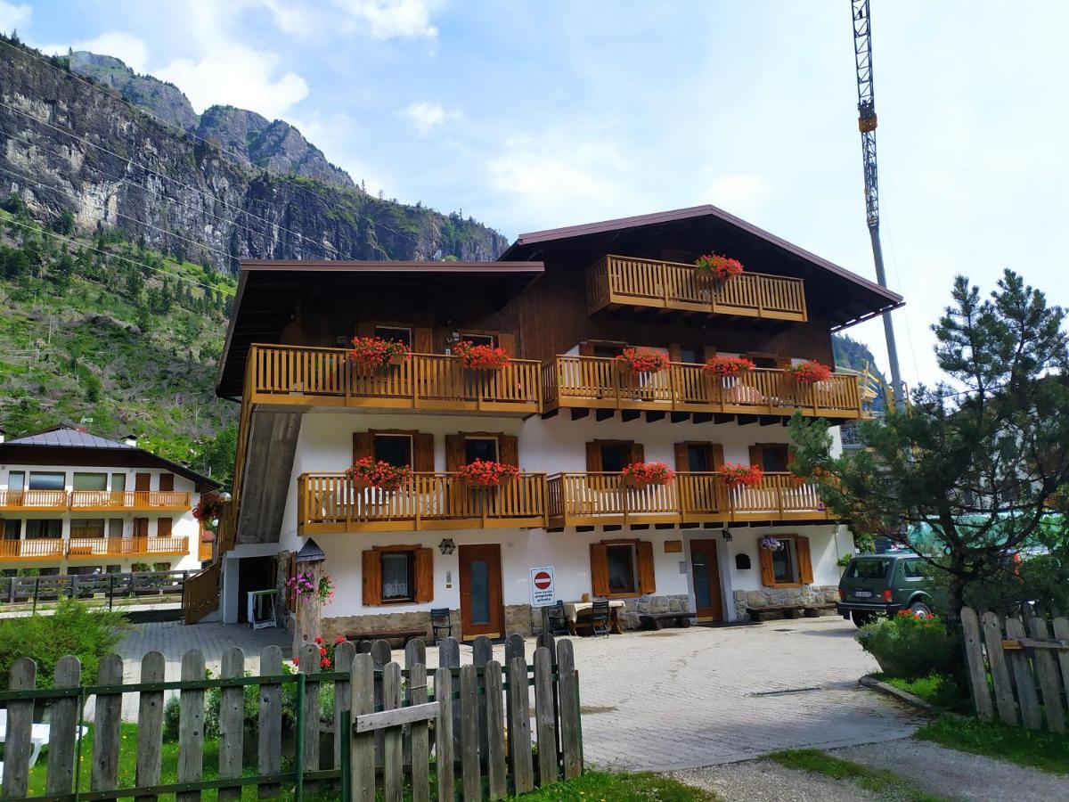 Residence Marmolada Рокка-П'єторе Екстер'єр фото