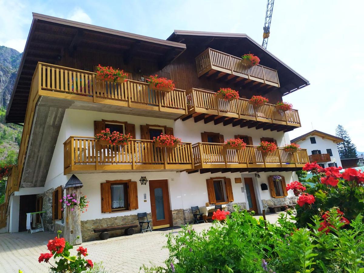 Residence Marmolada Рокка-П'єторе Екстер'єр фото