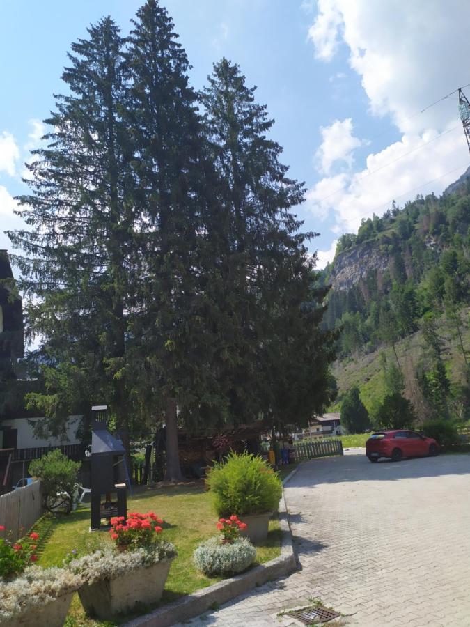 Residence Marmolada Рокка-П'єторе Екстер'єр фото