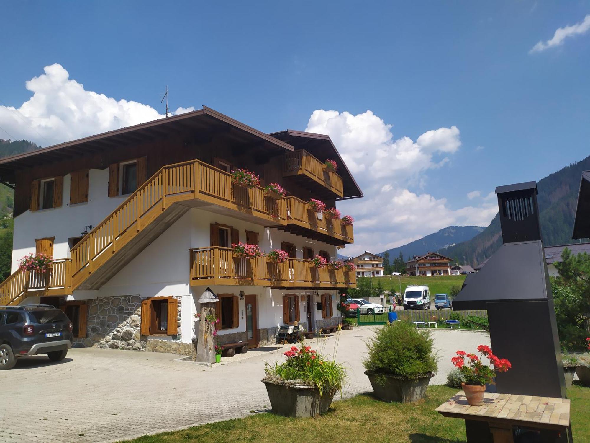 Residence Marmolada Рокка-П'єторе Екстер'єр фото